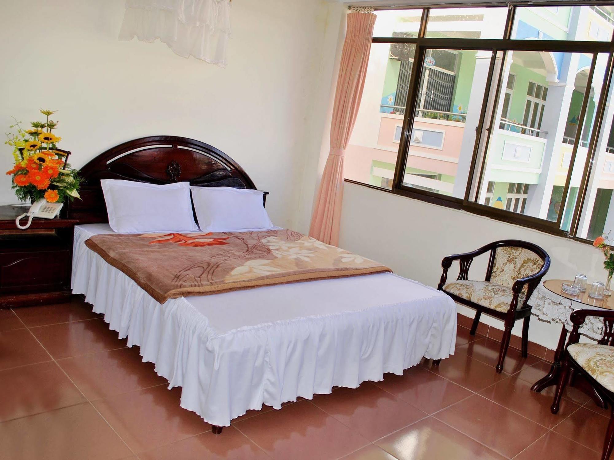 Duy Phuong Hotel Da Lat Exterior photo