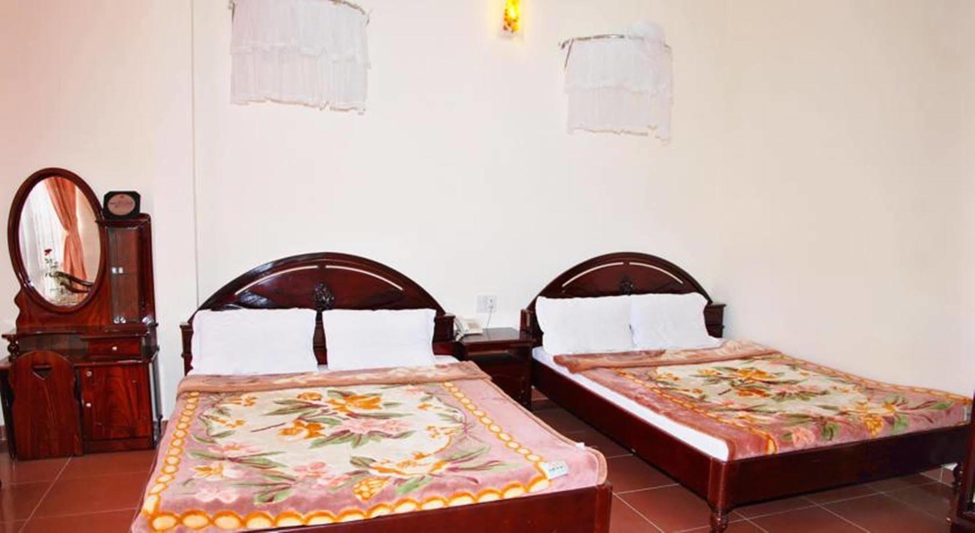Duy Phuong Hotel Da Lat Exterior photo